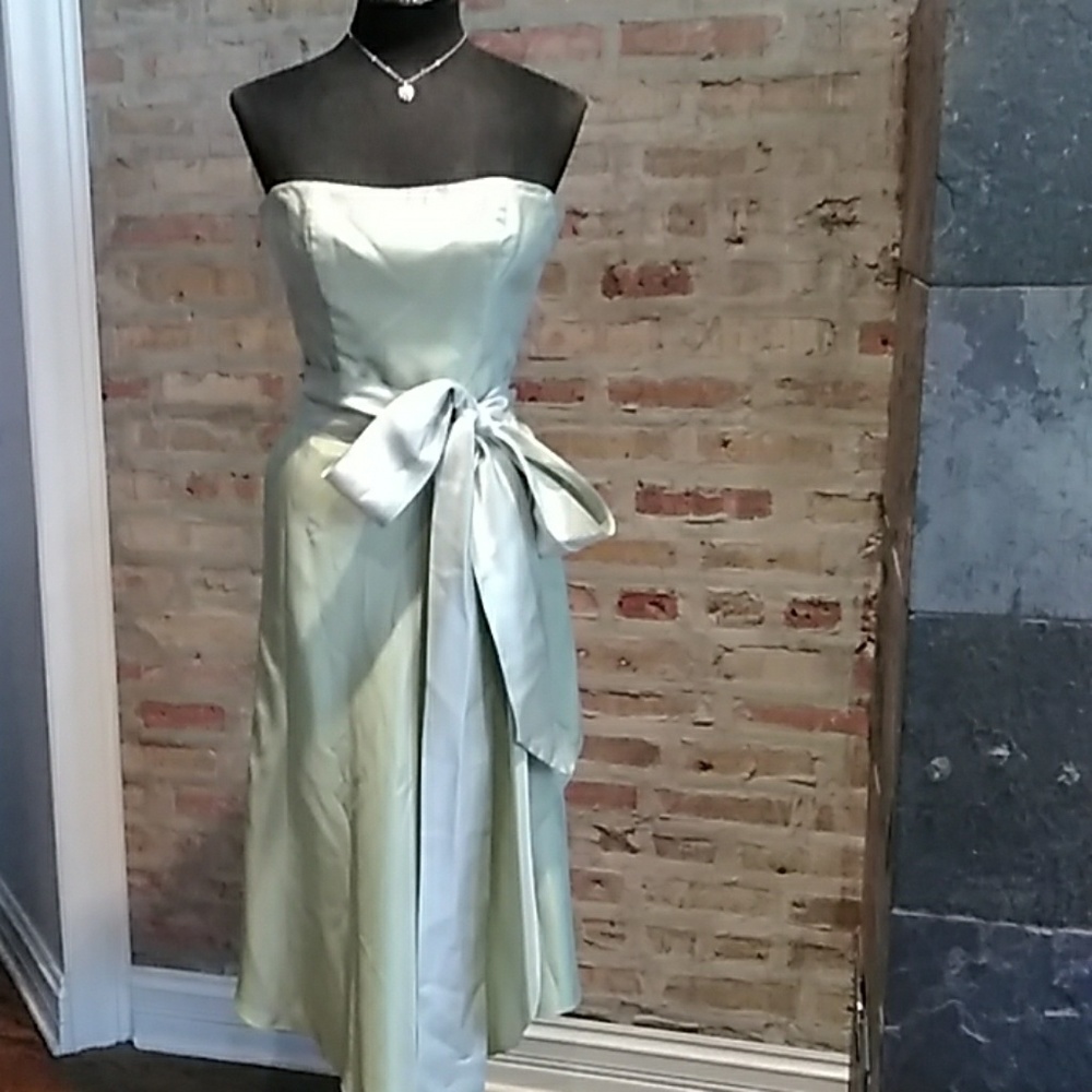 Jim Hjelm Occasions Dress in Celery